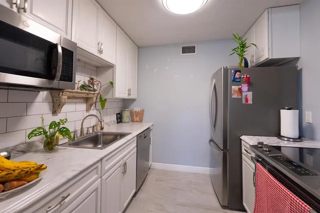 $145,000 | 2433 Northeast 7th Street, Unit 2, Ocala, FL 34470