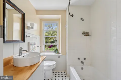 $475,000 | 2513 Butler Pike, Plymouth Meeting, PA 19462