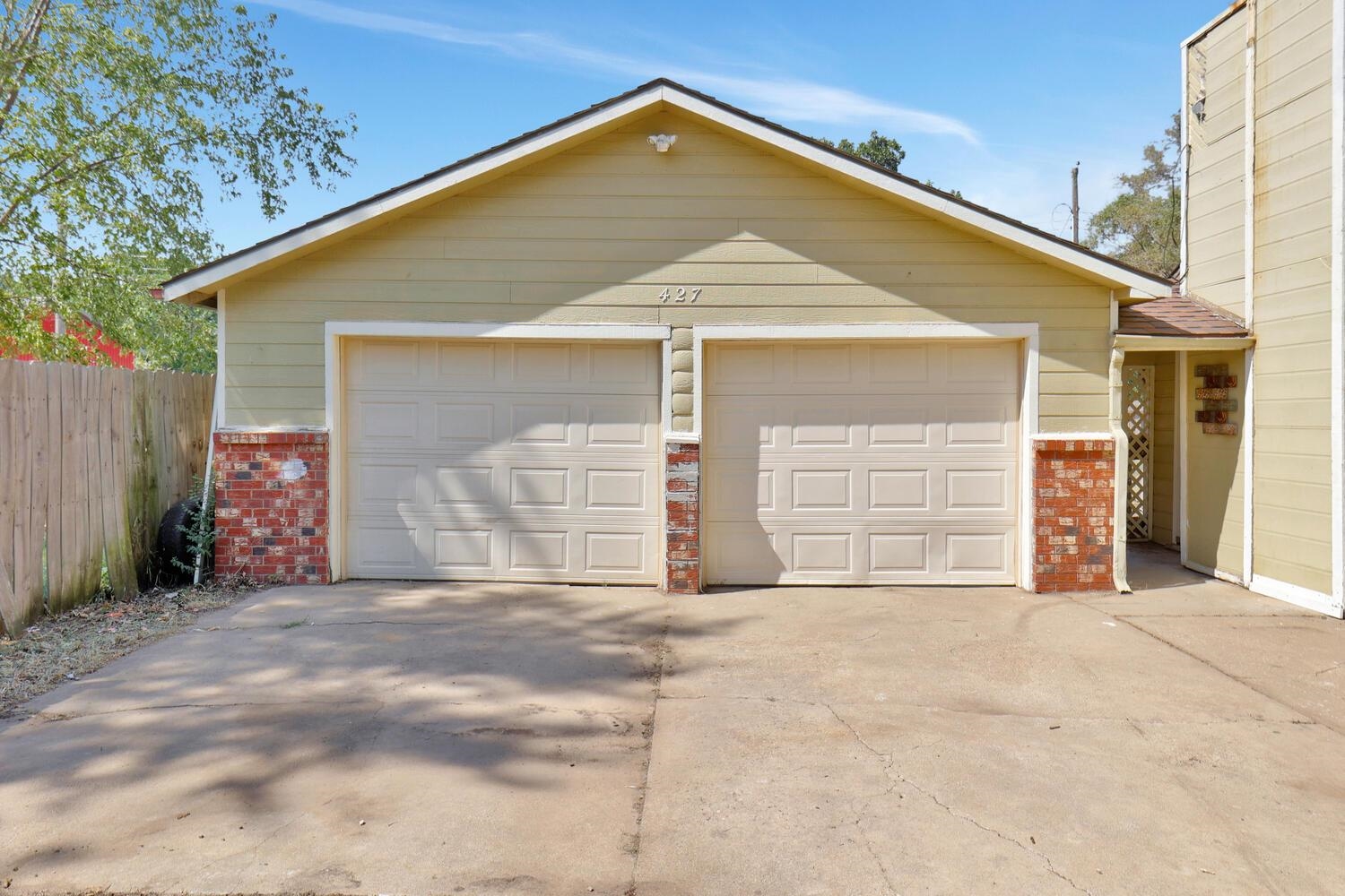 427 North Marshall Street Cheney, KS 67025 - Photo 4 of 36