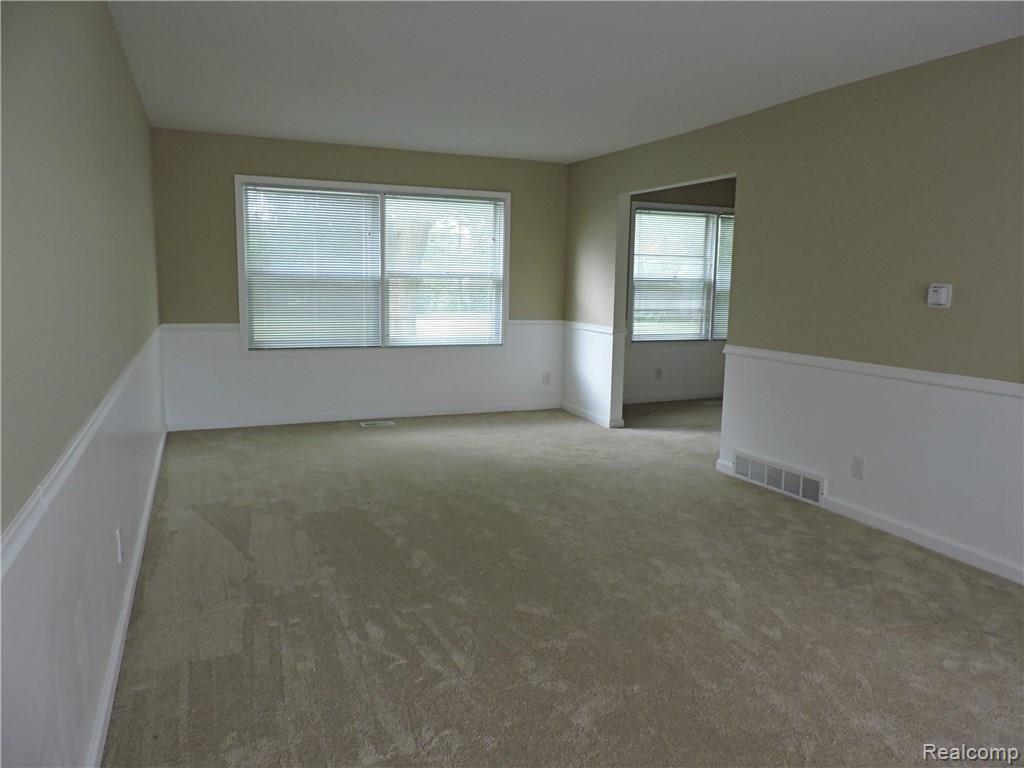 6627 Rustic Ridge Trail Grand Blanc, MI 48439 - Photo 14 of 51 DSCN3109.JPG