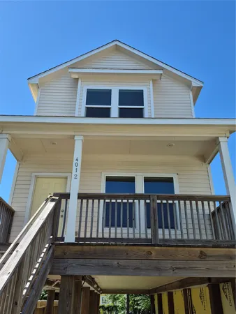 $2,000 | 4012 Sealy Avenue, Galveston, TX 77550
