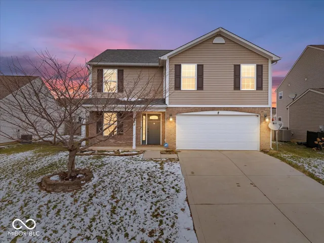 $314,900 | 10528 Hunters Crossing Boulevard, Indianapolis, IN 46239