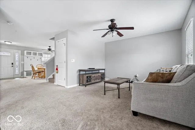 $314,900 | 10528 Hunters Crossing Boulevard, Indianapolis, IN 46239