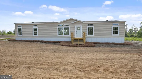 $243,000 | 819 Hires, Jesup, GA 31545