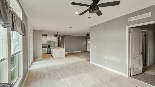 $243,000 | 819 Hires, Jesup, GA 31545