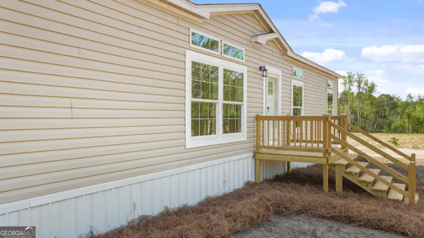 $243,000 | 819 Hires, Jesup, GA 31545