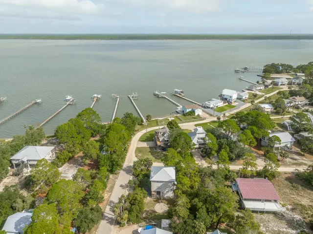 $499,000 | 1463 Cypress Street, Alligator Point, FL 32346