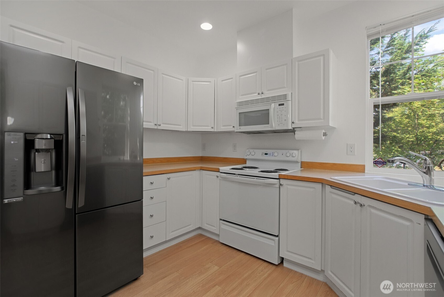 2300 Benson Road South, Unit 21 Renton, WA 98055 - Photo 16 of 40 Gallery Image 16