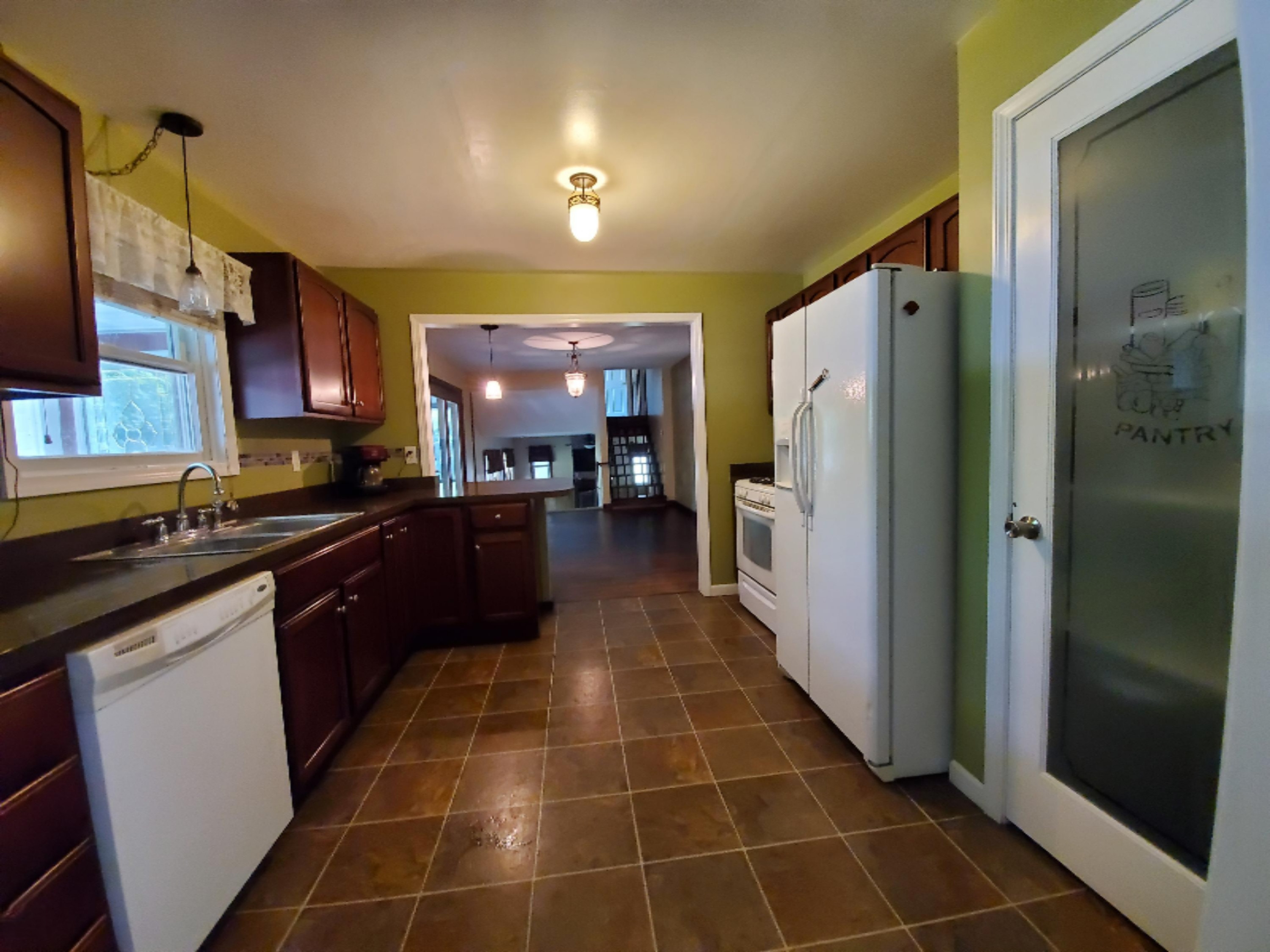 558 Brooks Road North Muskegon, MI 49442 - Photo 12 of 44 20190812_112050