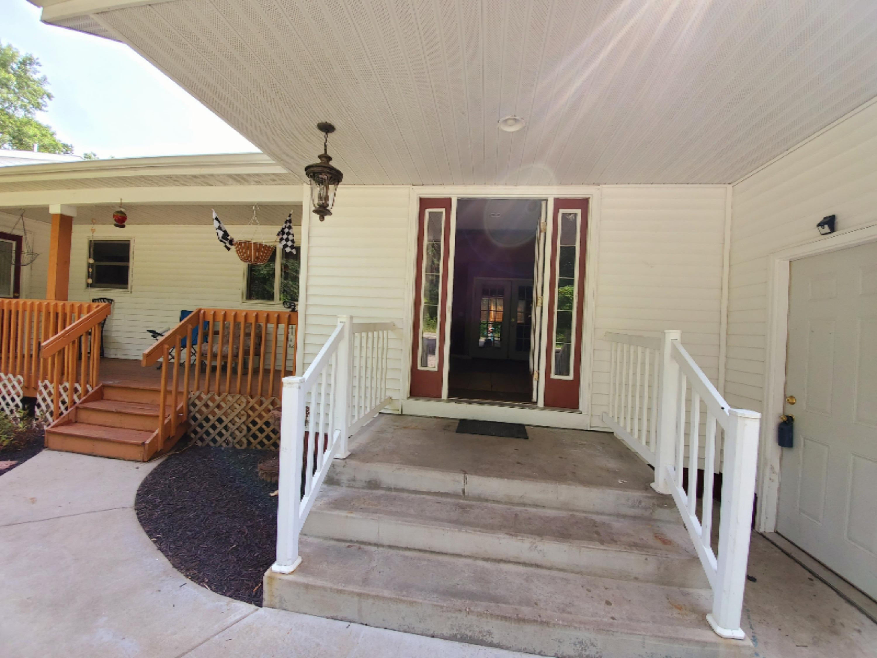 558 Brooks Road North Muskegon, MI 49442 - Photo 5 of 44 20190812_113313