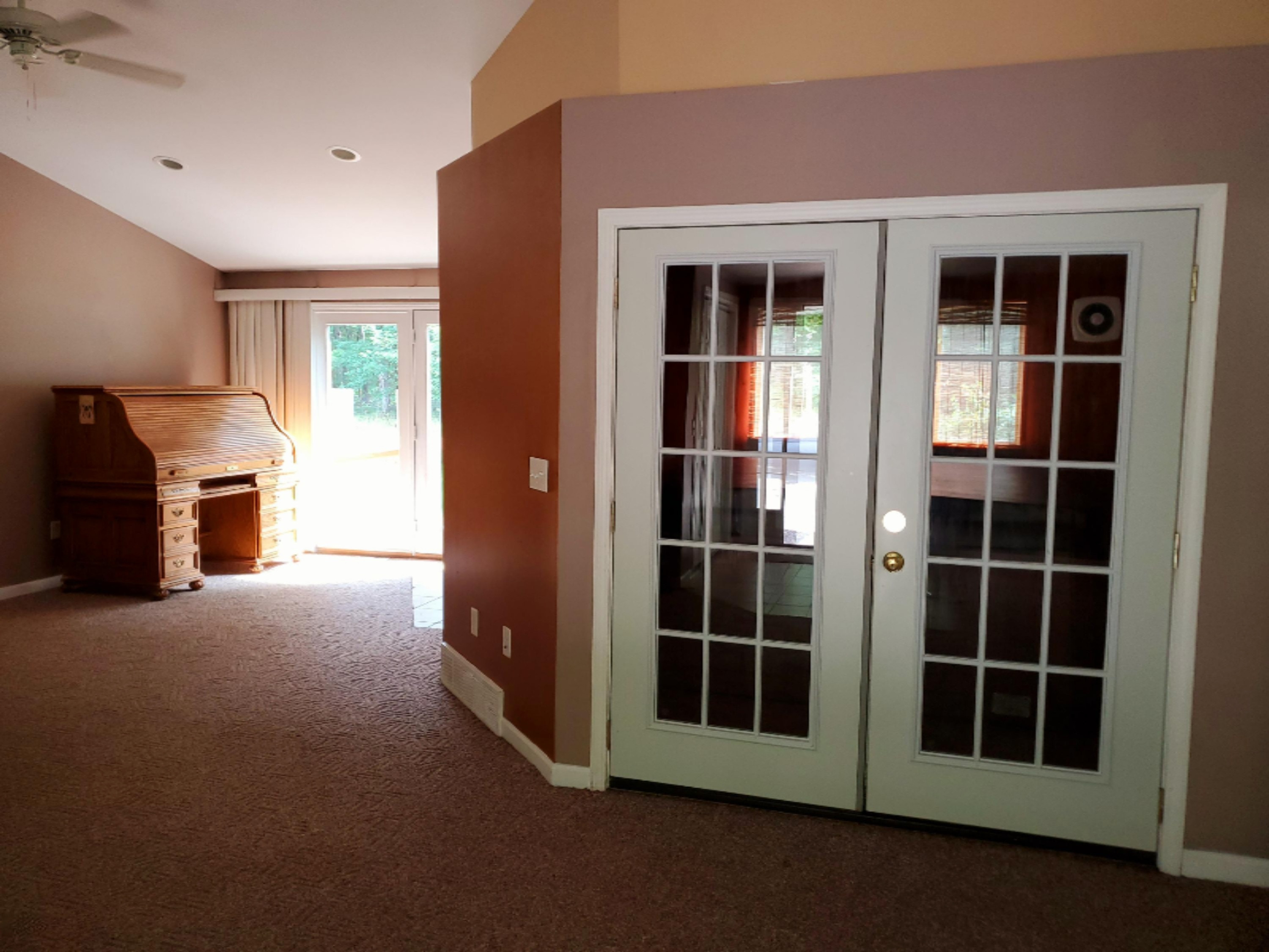 558 Brooks Road North Muskegon, MI 49442 - Photo 9 of 44 20190812_113231