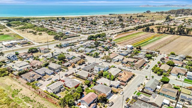 $1,500,000 | 908 Bancroft Avenue, Half Moon Bay, CA 94019