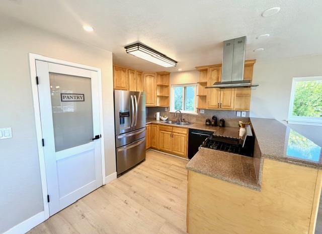 $1,500,000 | 908 Bancroft Avenue, Half Moon Bay, CA 94019