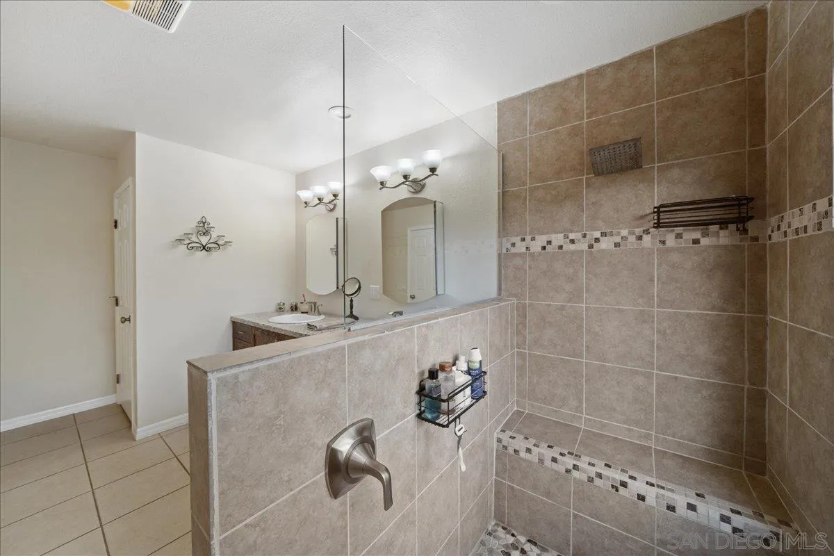 15140 Cool Valley Road Valley Center, CA 92082 - Photo 18 of 46