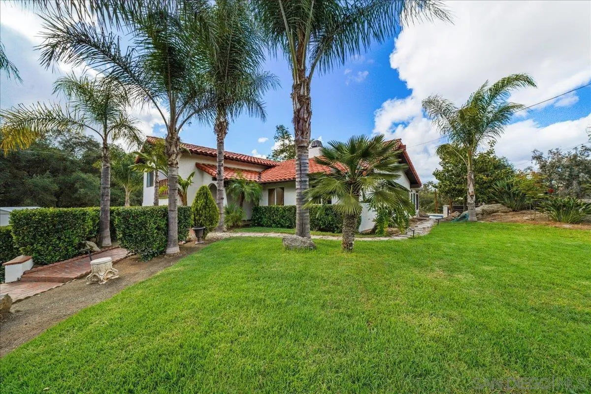 15140 Cool Valley Road Valley Center, CA 92082 - Photo 34 of 46