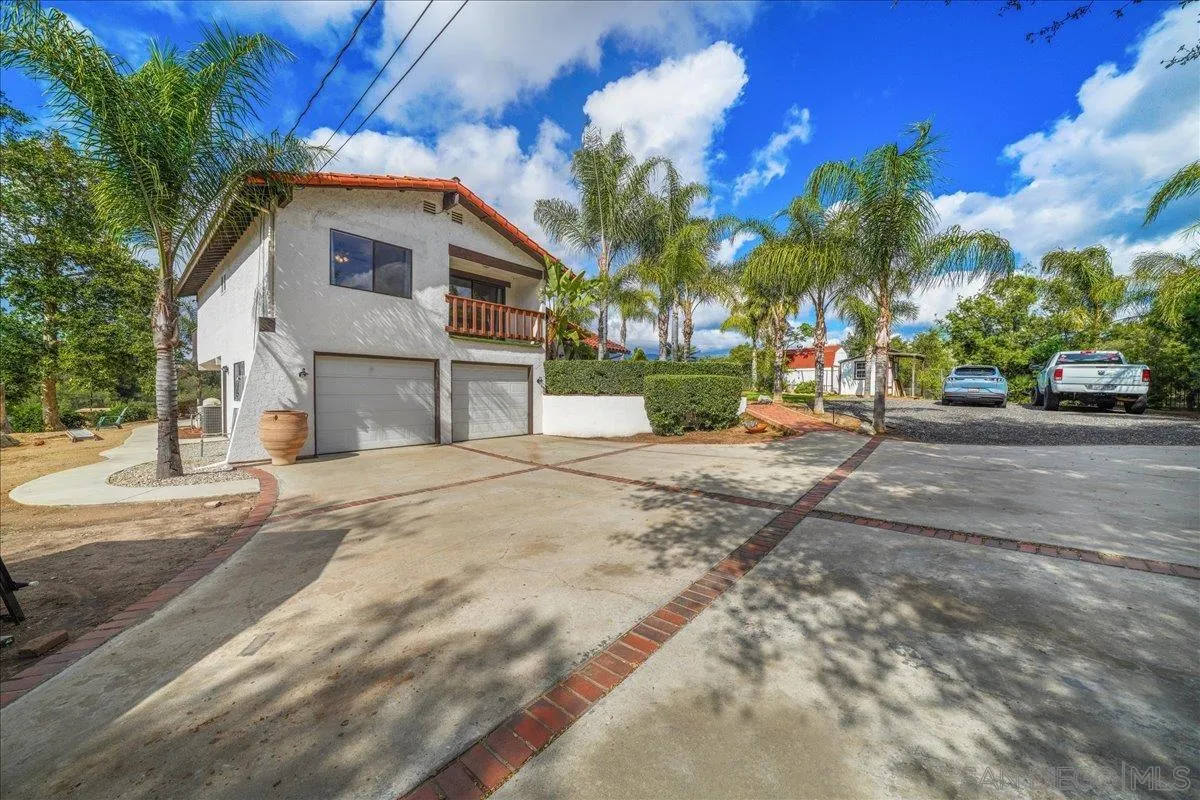 15140 Cool Valley Road Valley Center, CA 92082 - Photo 44 of 46
