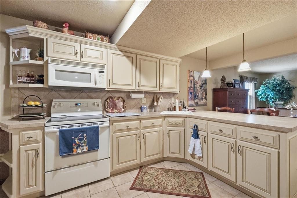 6626 Oak Ridge Drive Shawnee, KS 66217 - Photo 26 of 45