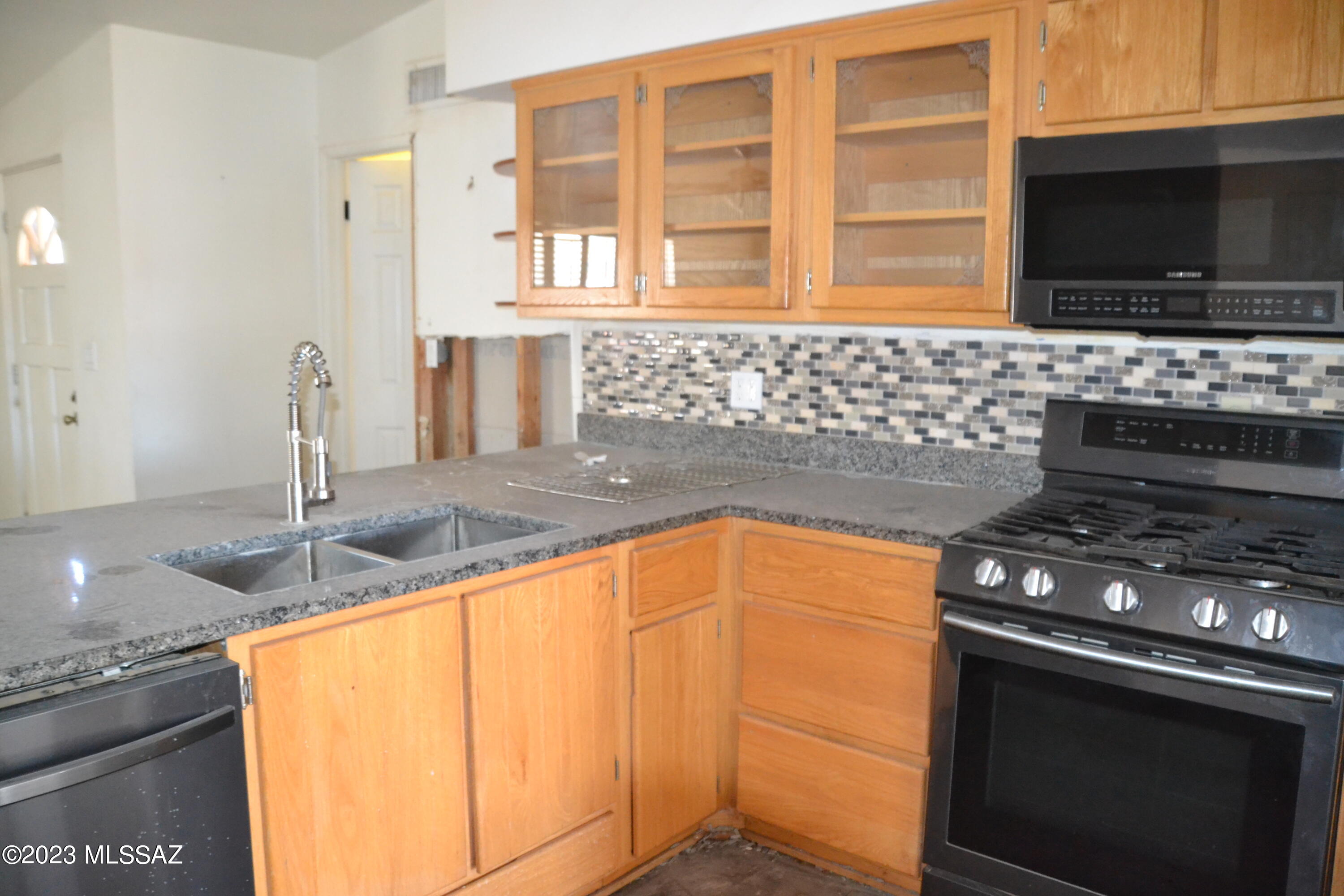 1215 Treasure Road Pearce, AZ 85625 - Photo 11 of 36 Gallery Image 11