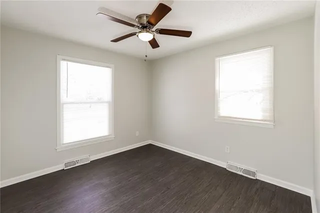 $2,065 | 6610 Northwest Graden Road, Kansas City, MO 64152