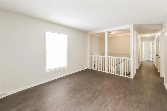 $2,065 | 6610 Northwest Graden Road, Kansas City, MO 64152