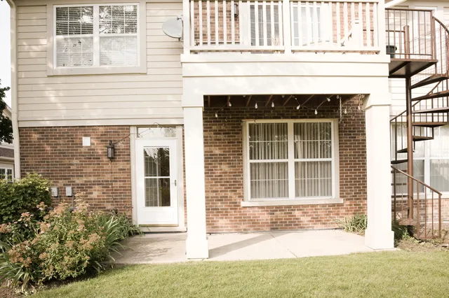 $3,000 | 501 Saddlebrook Lane, Unit 501, Vernon Hills, IL 60061