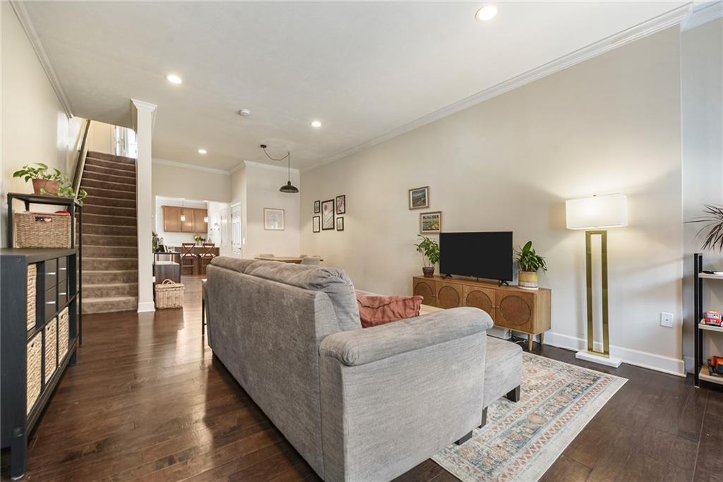 113 42nd Street Pittsburgh, PA 15201 - Photo 6 of 39 a living room with furniture and a flat screen tv