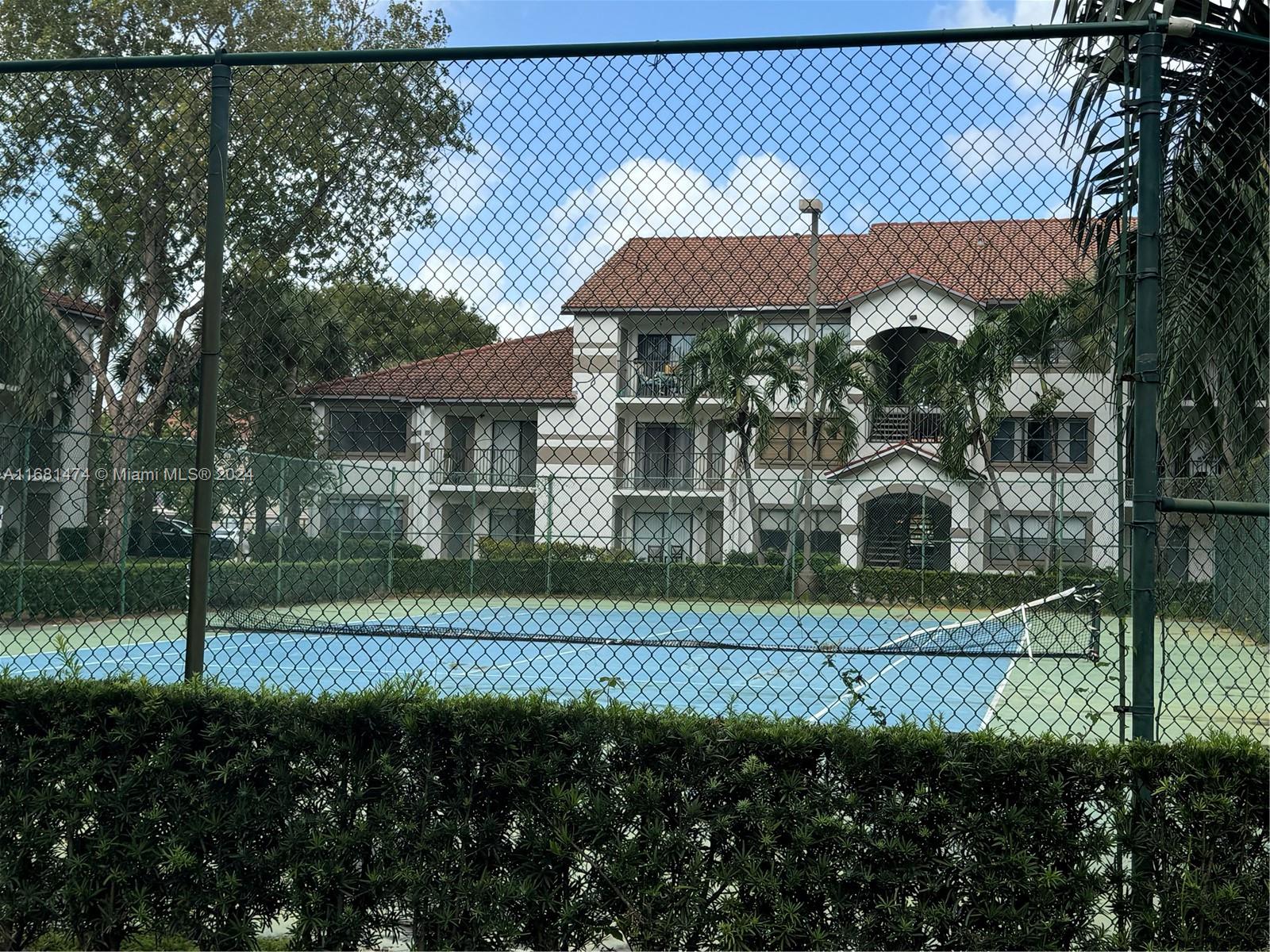 630 South Park Road, Unit 233 Hollywood, FL 33021 - Photo 9 of 9 Gallery Image 9