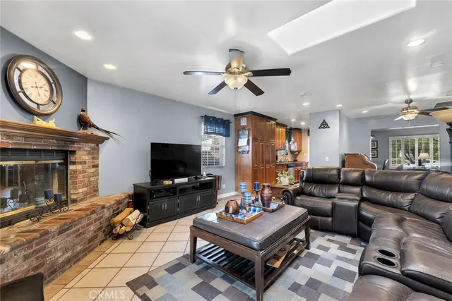 $950,000 | 10227 Quill Avenue, Sunland, CA 91040