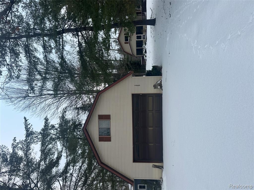 1649 Maple Point Road Beaverton, MI 48612 - Photo 1 of 25
