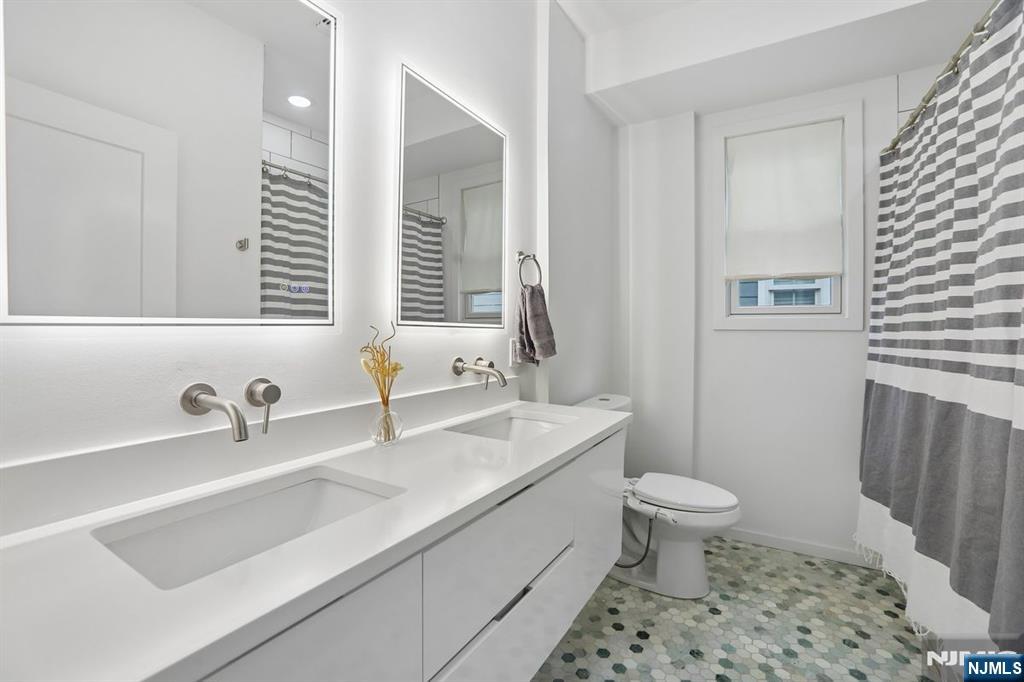 15 Wheeler Street, Unit B Montclair, NJ 07042 - Photo 7 of 17