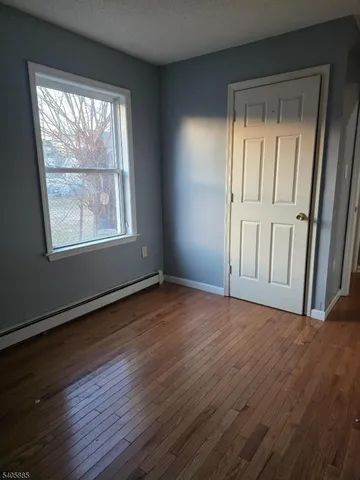 $2,600 | 430 Ellison Street, Paterson, NJ 07501