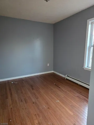 $2,600 | 430 Ellison Street, Paterson, NJ 07501