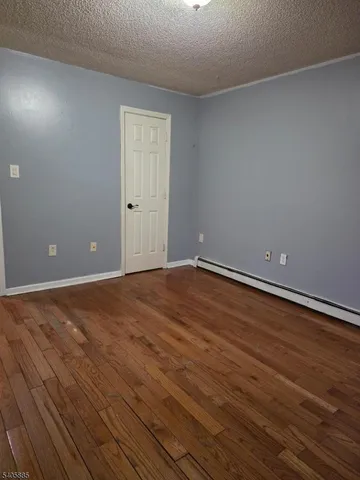 $2,600 | 430 Ellison Street, Paterson, NJ 07501