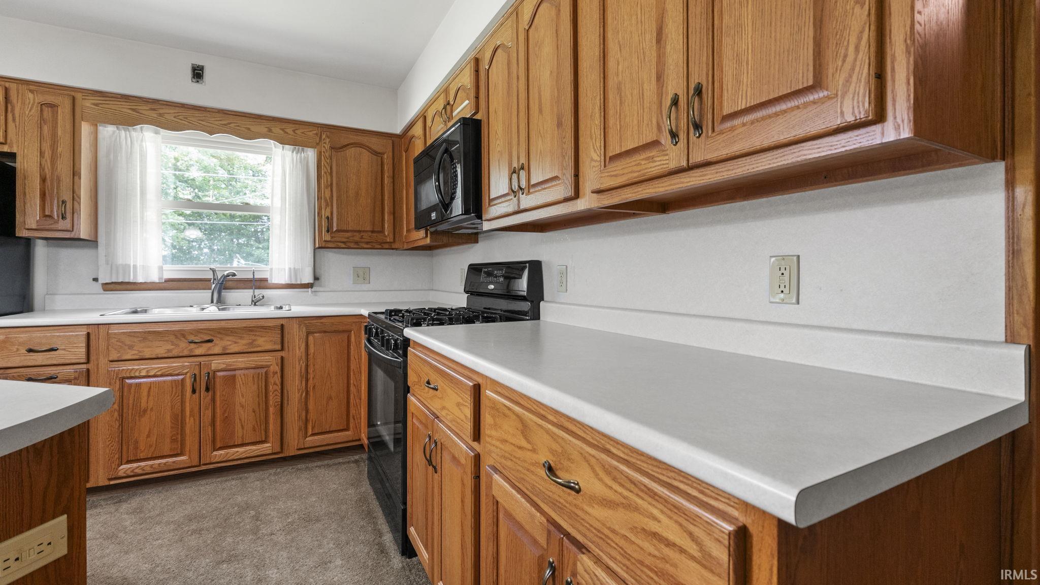 7105 Monroeville Road Hoagland, IN 46745 - Photo 13 of 36 Gallery Image 13