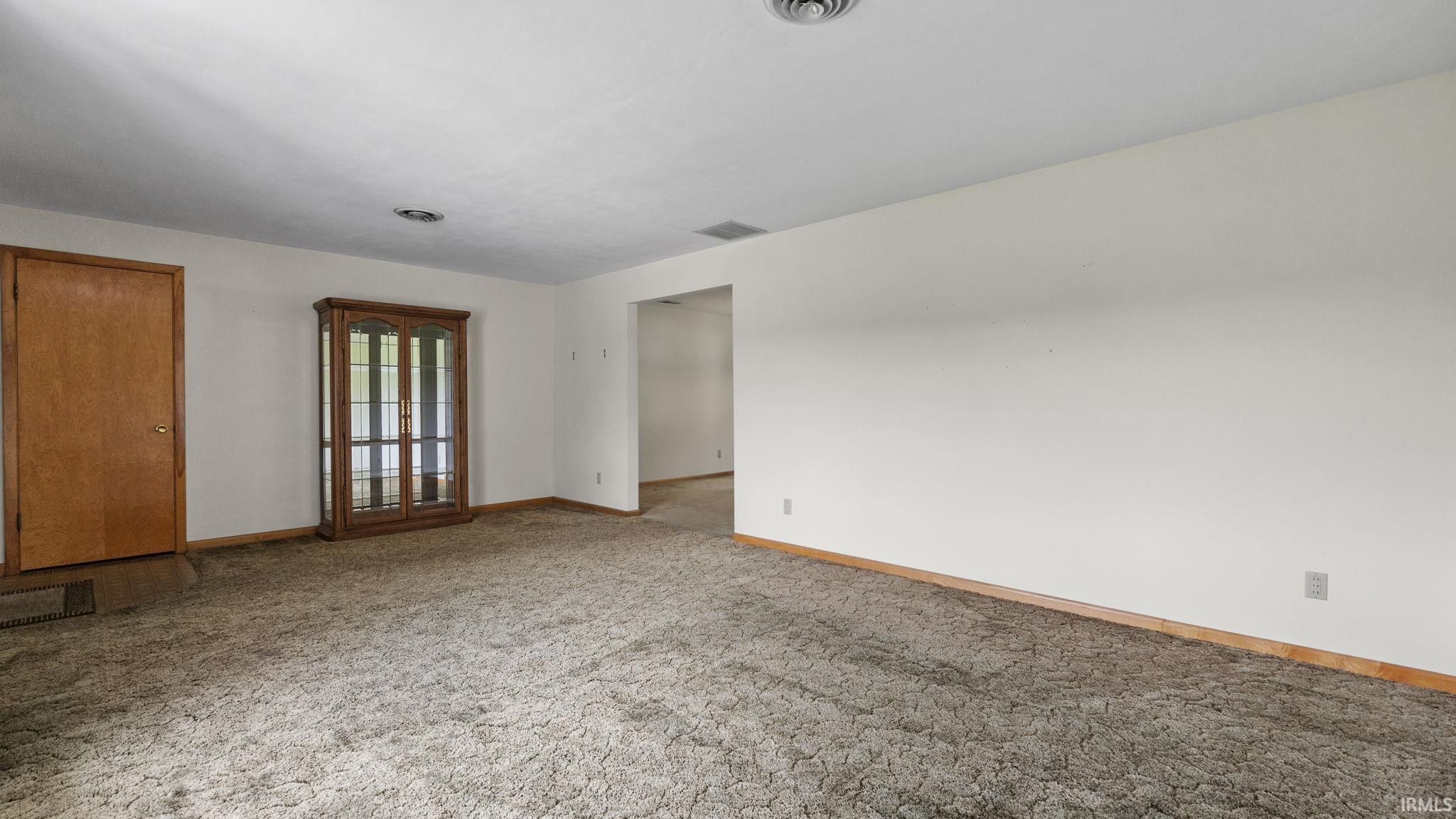 7105 Monroeville Road Hoagland, IN 46745 - Photo 3 of 36 Gallery Image 3