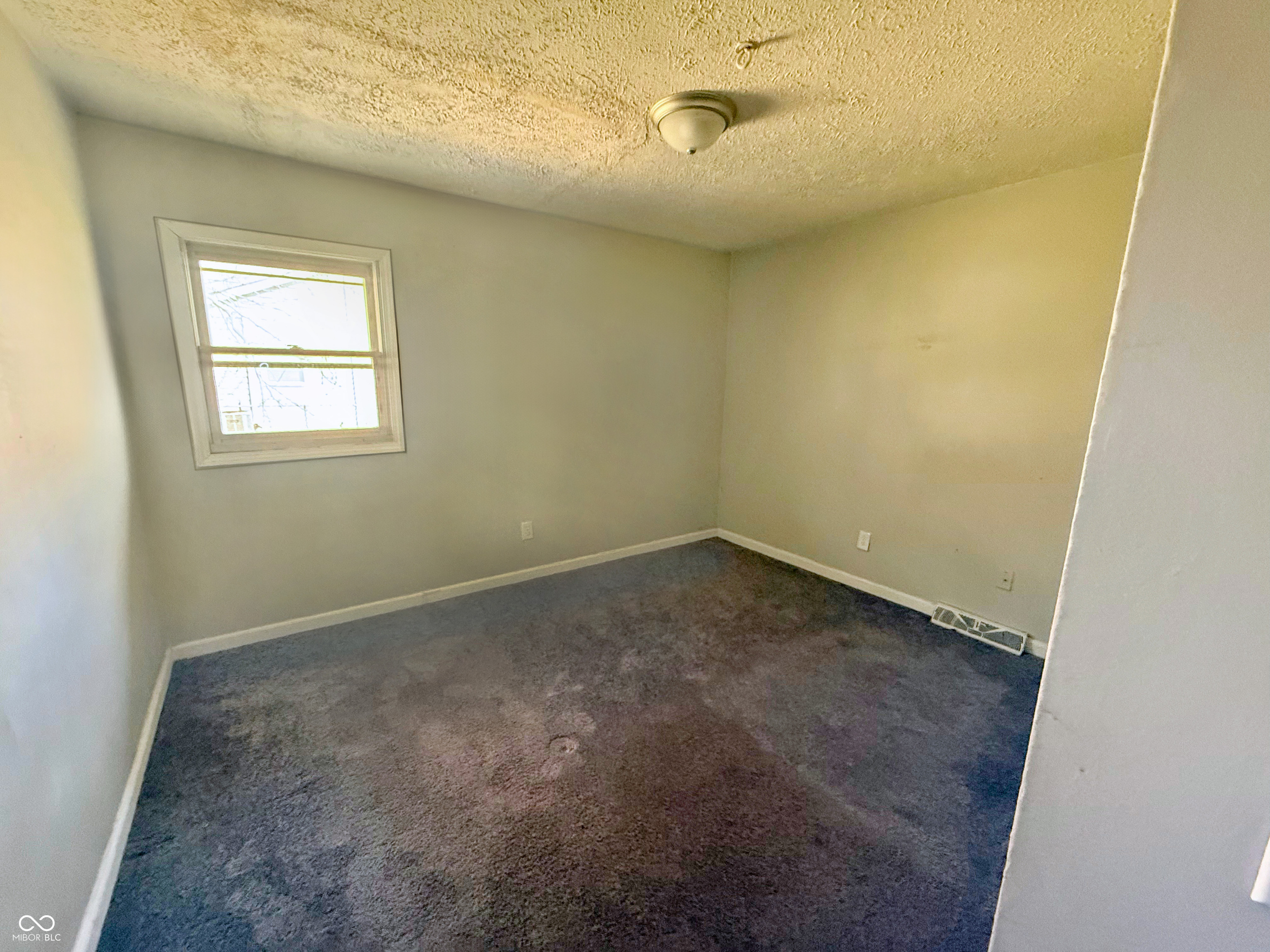 1902 Edgemont Way Anderson, IN 46011 - Photo 13 of 19