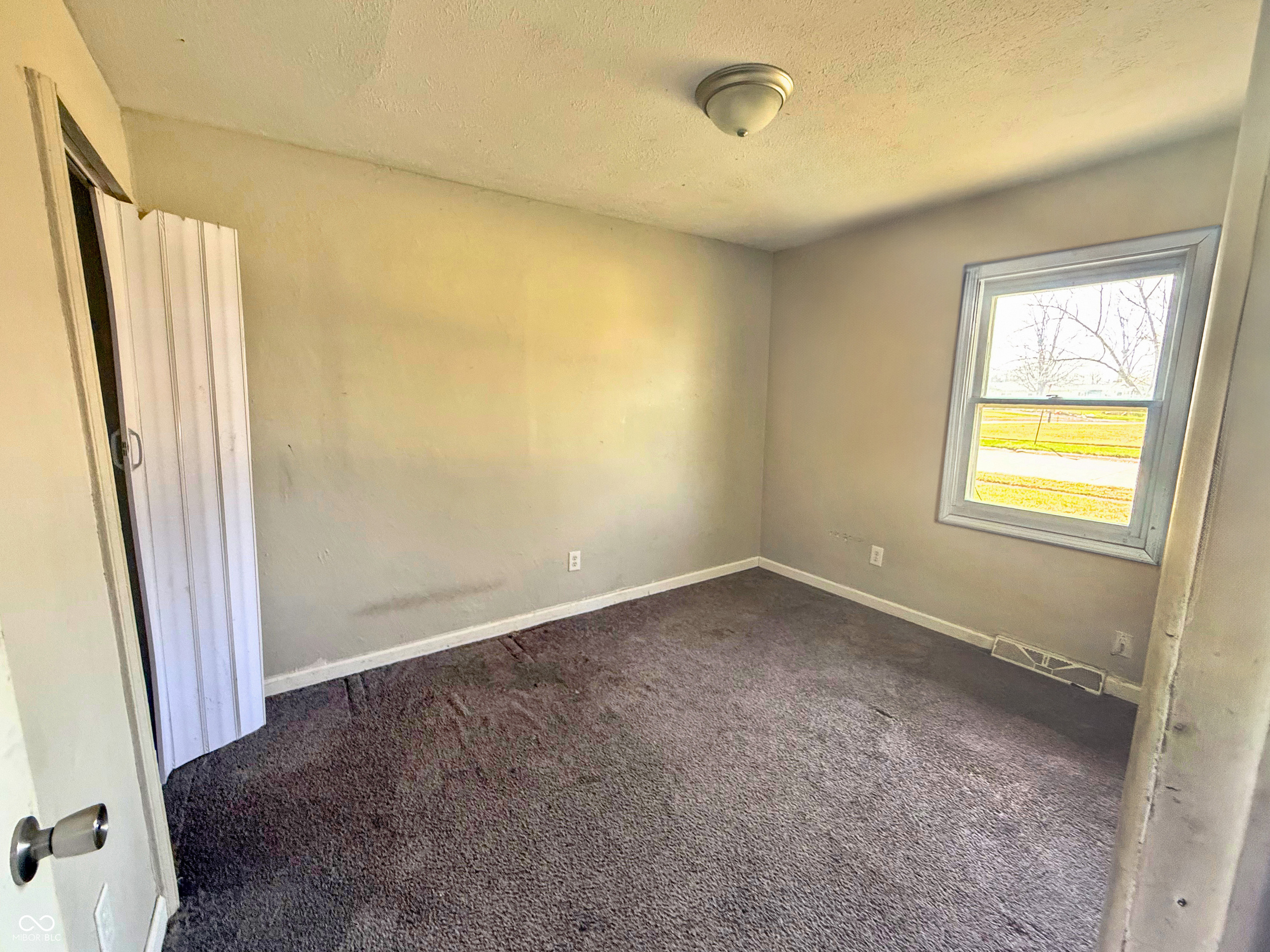 1902 Edgemont Way Anderson, IN 46011 - Photo 14 of 19