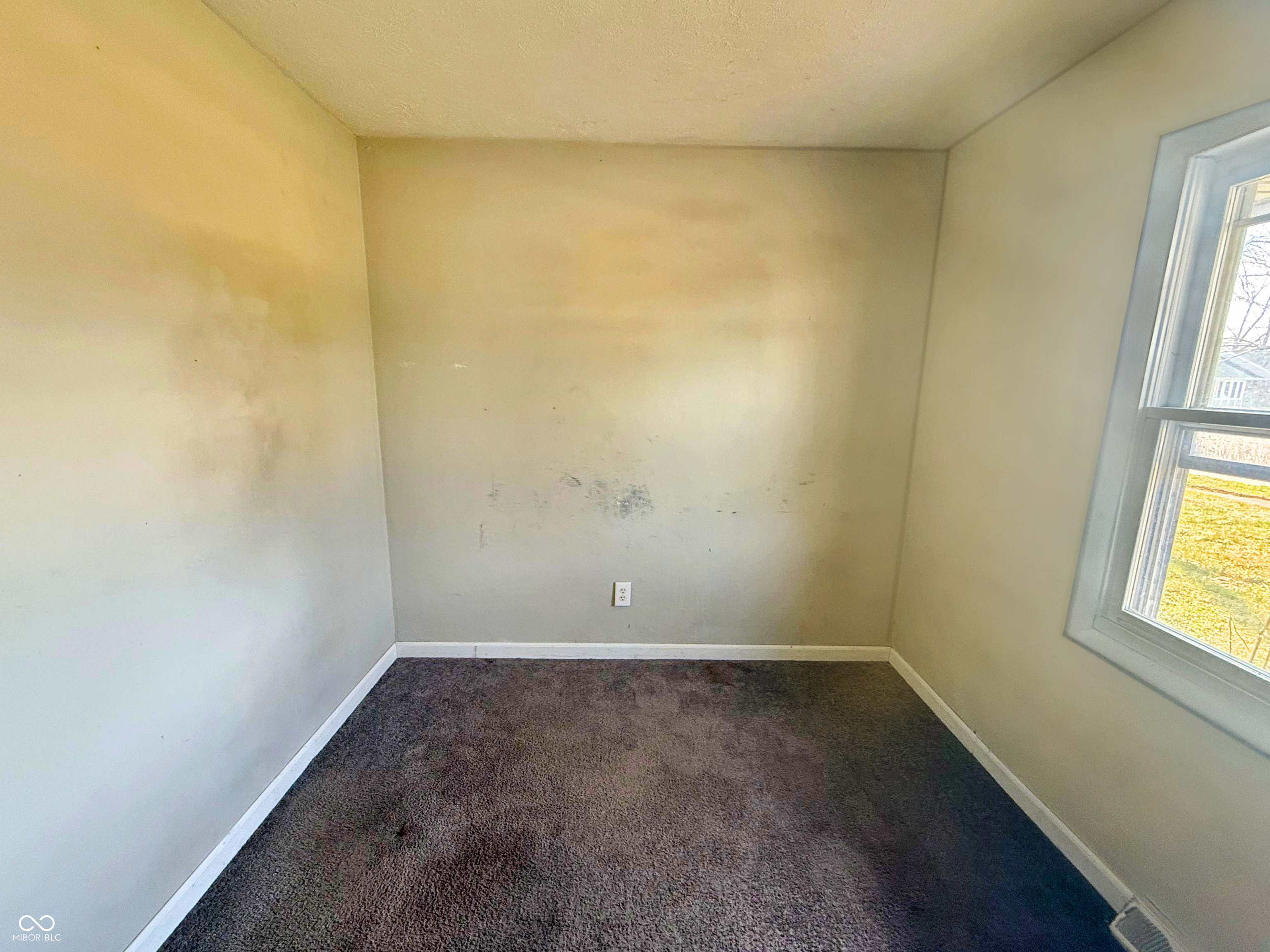 1902 Edgemont Way Anderson, IN 46011 - Photo 15 of 19
