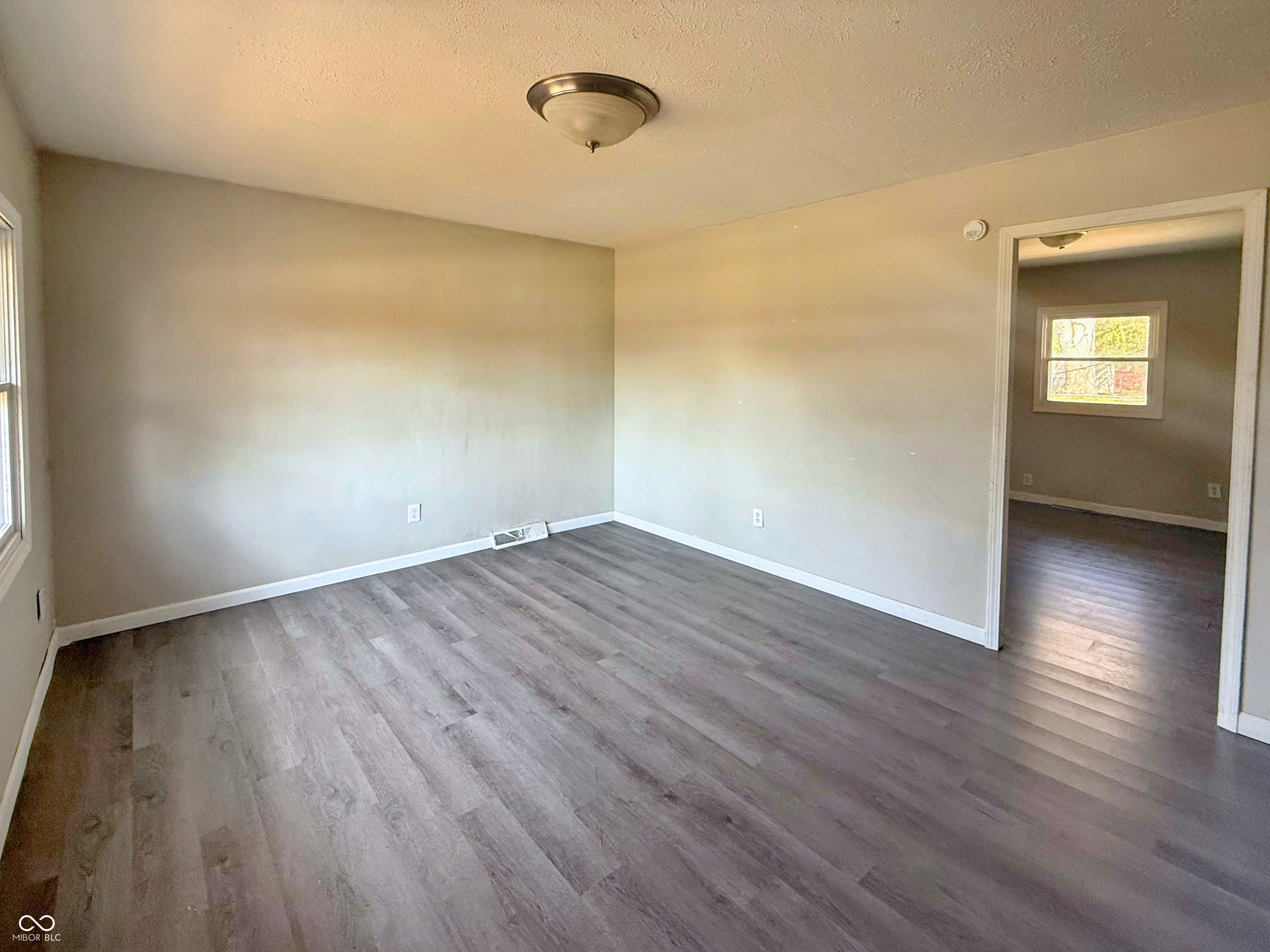 1902 Edgemont Way Anderson, IN 46011 - Photo 9 of 19