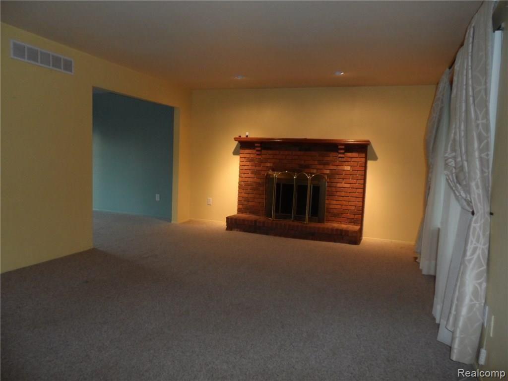 45111 Rector Drive Canton, MI 48188 - Photo 11 of 24 SAM_2106.JPG