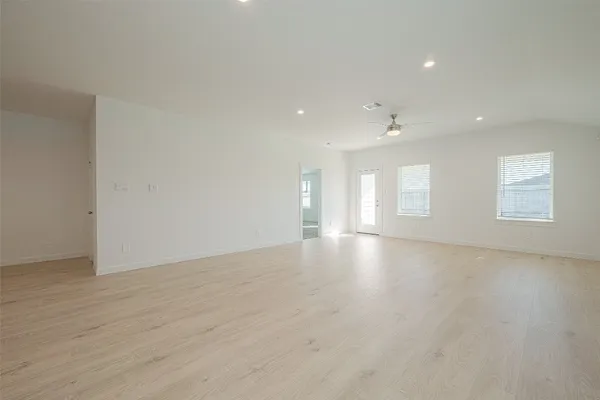 $2,500 | 4303 Whitefish Lane, Katy, TX 77494
