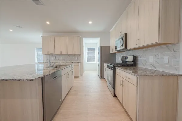$2,500 | 4303 Whitefish Lane, Katy, TX 77494