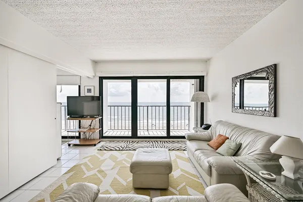 $335,000 | 7310 Seawall Boulevard, Unit 705, Galveston, TX 77551
