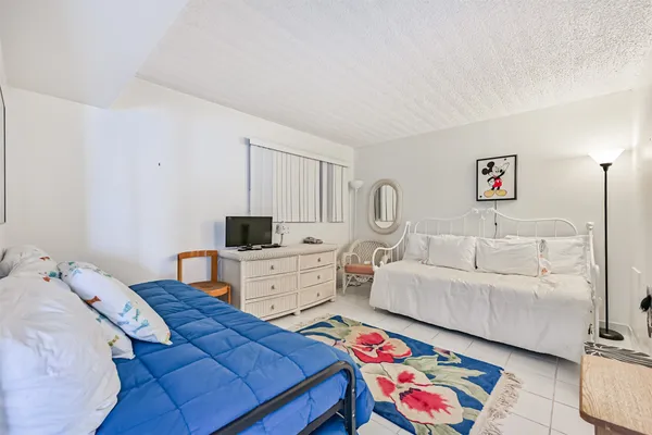 $335,000 | 7310 Seawall Boulevard, Unit 705, Galveston, TX 77551