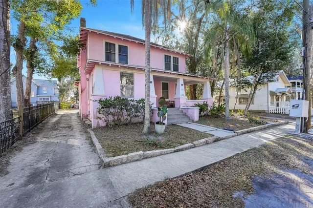 $420,000 | 225 North Sans Souci Avenue, Deland, FL 32720