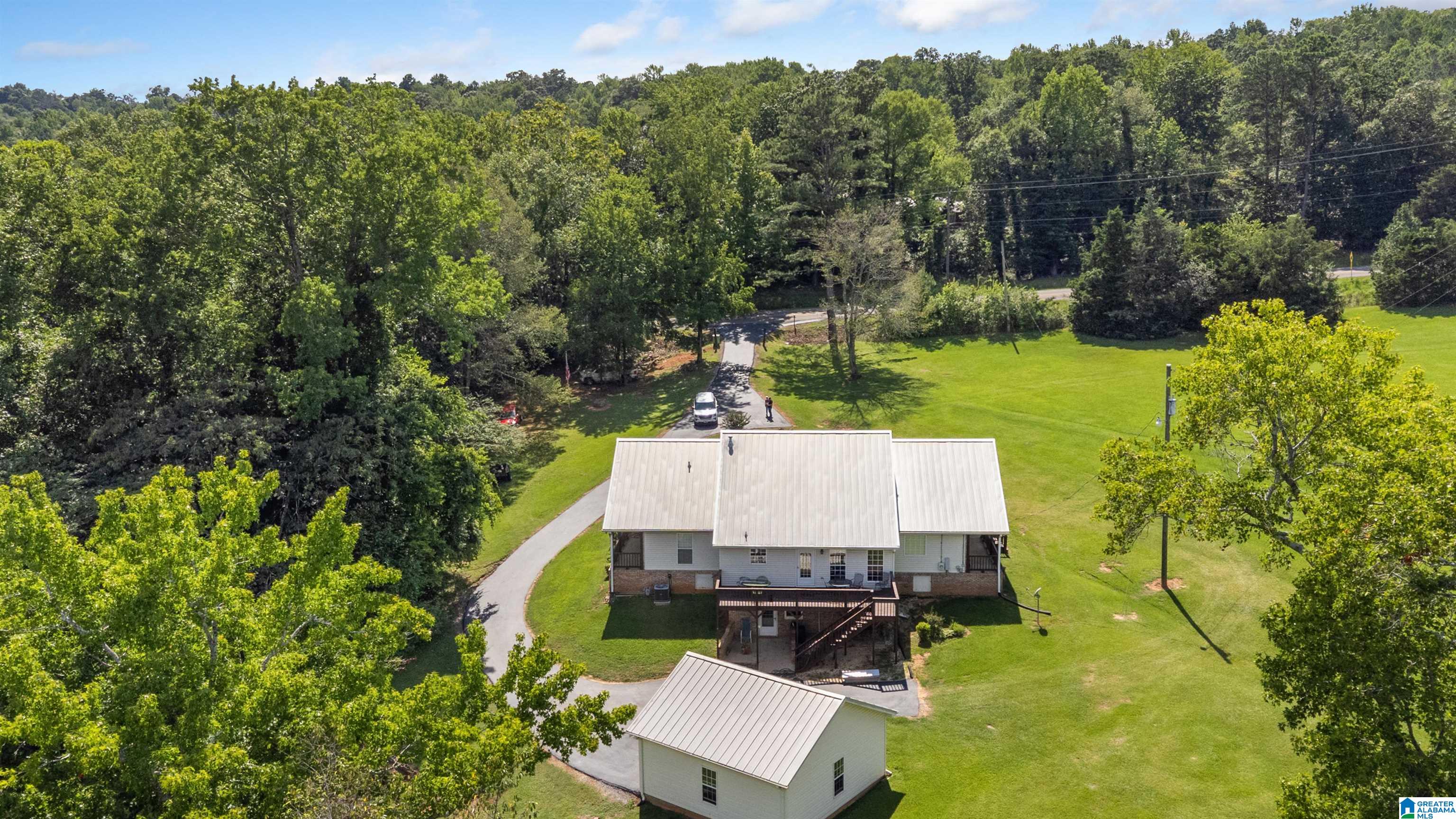1733 Mountain View Road Springville, AL 35146 - Photo 11 of 37