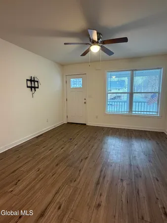 $2,300 | 36 Vly Road, Unit 38B, Colonie, NY 12205