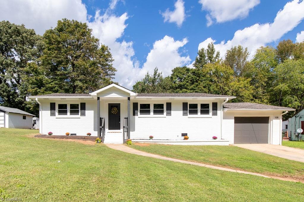 108 Mayfair Road Lexington, NC 27292 - Photo 1 of 19 Gallery Image 1