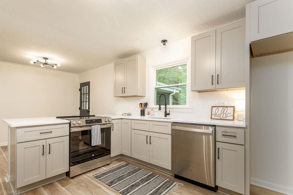 108 Mayfair Road Lexington, NC 27292 - Photo 5 of 19 Gallery Image 5