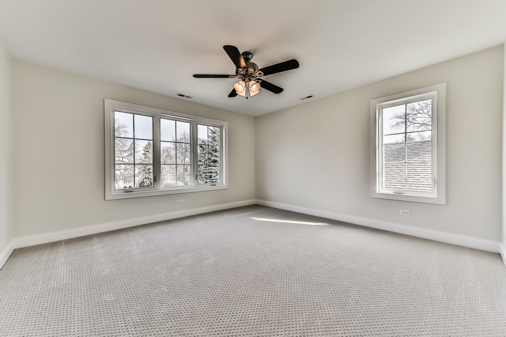 64 North Delaplaine Road Riverside, IL 60546 - Photo 13 of 26